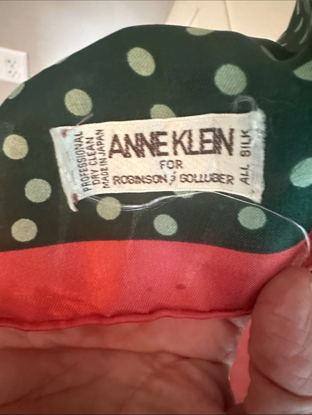 VINTAGE SILK ANNE KLEIN SCARF
